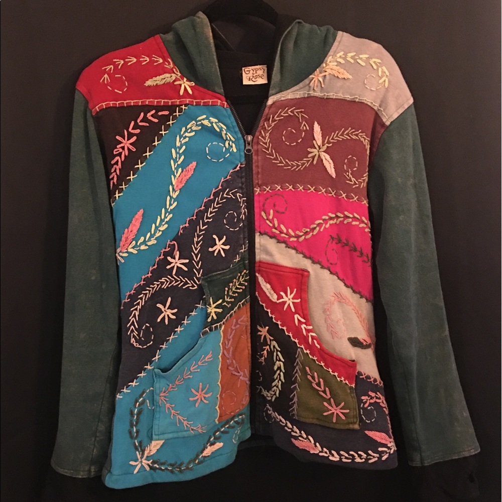 Embroidered Zip-up Hoodie
